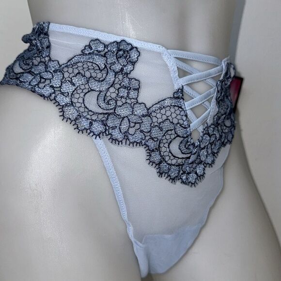 🔥Victoria's Secret Blue Lace Lingerie Set Sz 40C //XL New - Picture 4 of 10